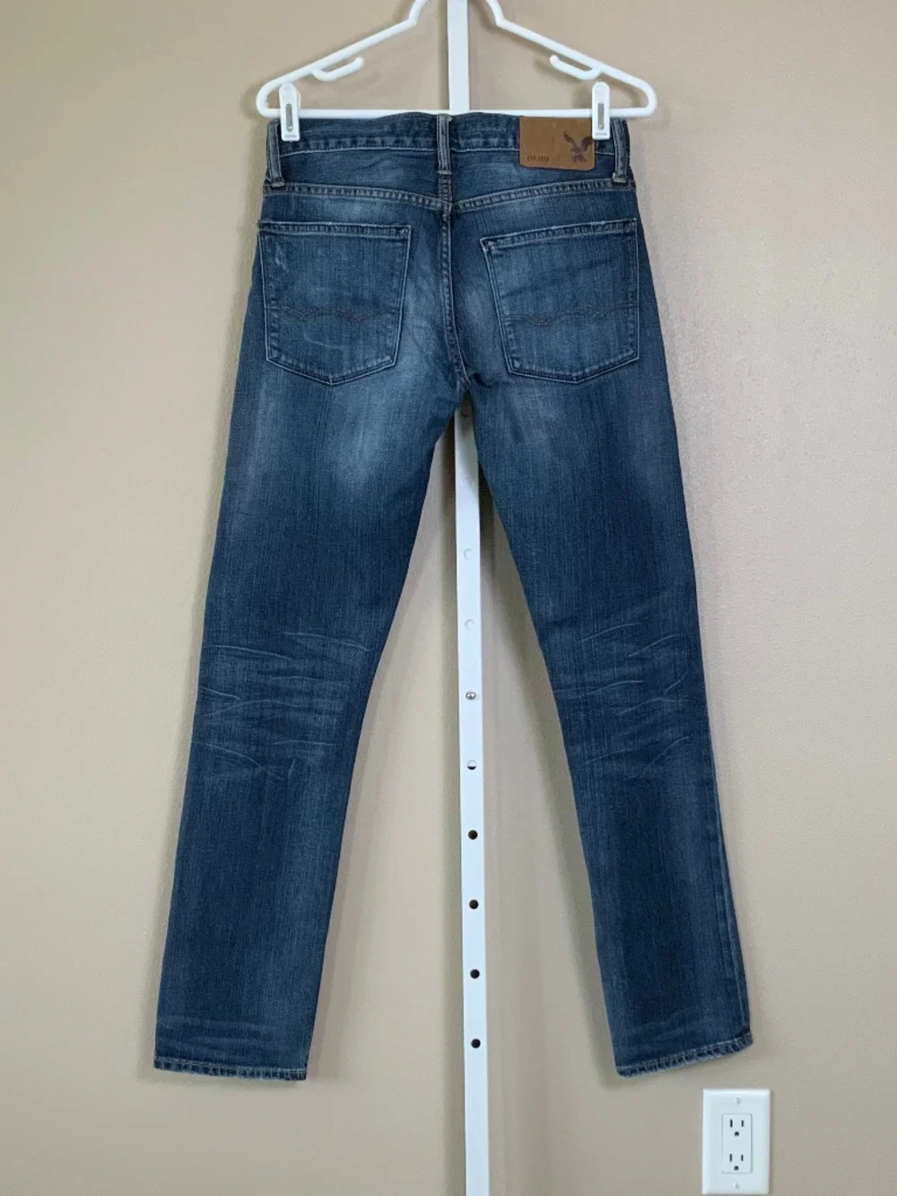 American Eagle Distressed Wash Slim Jeans